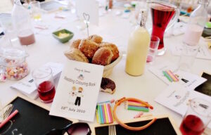 idees table enfants mariage dessins cartes diy