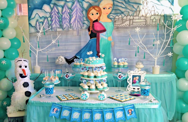 idées de déco anniversaire 1 an Elsa et Anna