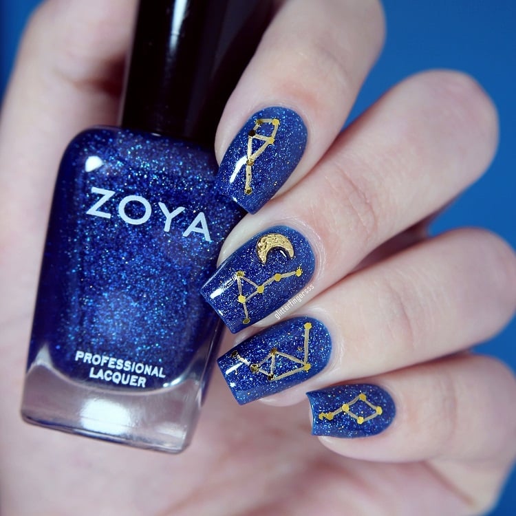 nail ert bleu paillettes constellations