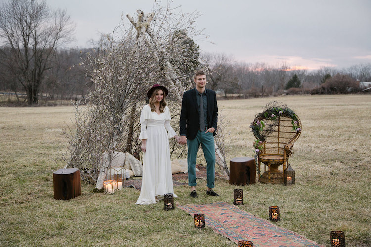 tipi bouleau et fauteuil Emanuelle pour mariage bohème chic