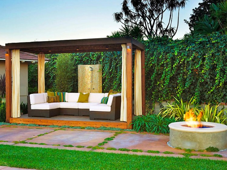 abri de jardin bois moderne coin salon design sur mesure luxueux foyer extérieur
