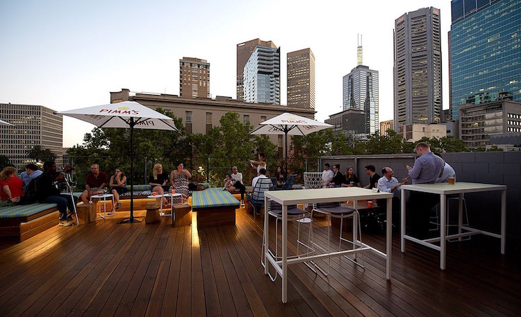 bar de toit terrasse The Imperial à Melbourne Victoria Australie