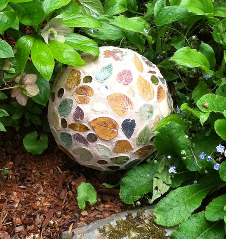boule decorative pour jardin diy deco feuilles
