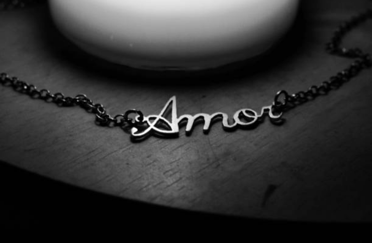 collier personnalise dedicace metal amour amor