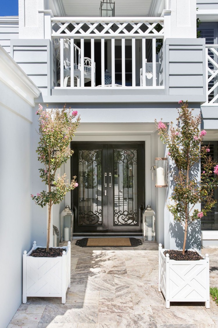 déco bord de mer chic façade maison contemporaine esprit décoration style Hamptons