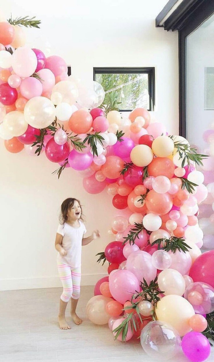 décoration ballon anniversaire filles