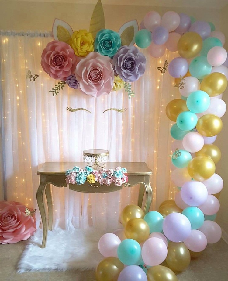 décoration ballon anniversaire fleurs licorne créative