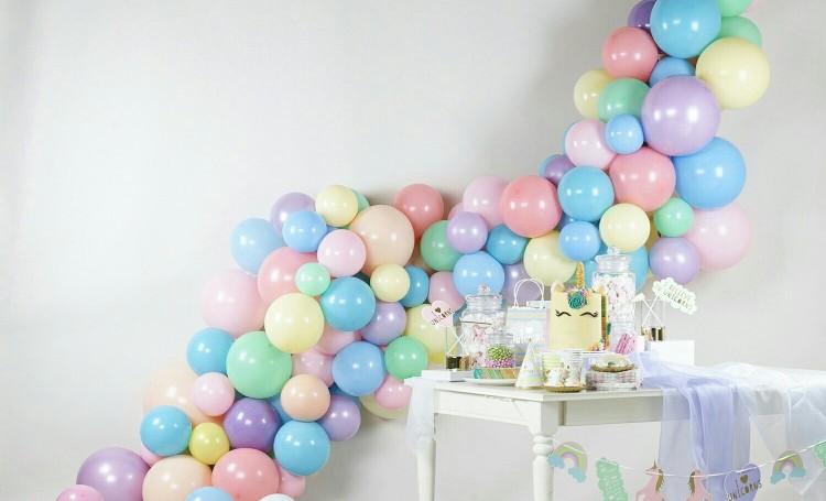 décoration ballon anniversaire très sympa pour les filles