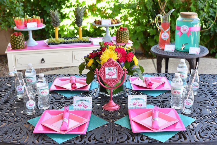 idee deco anniversaire flamant rose palette rose turquoise