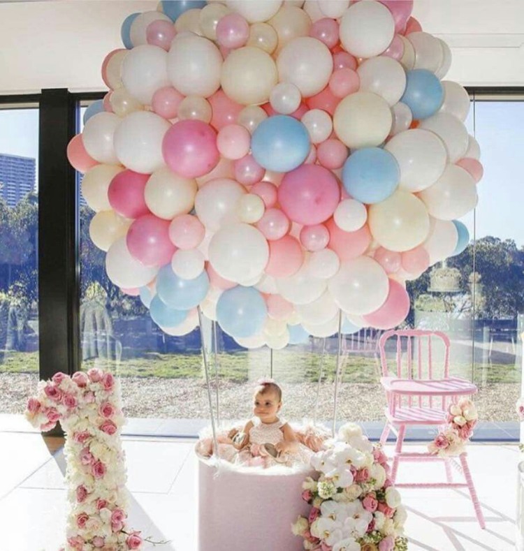 idée super originale de décoration ballon anniversaire fille