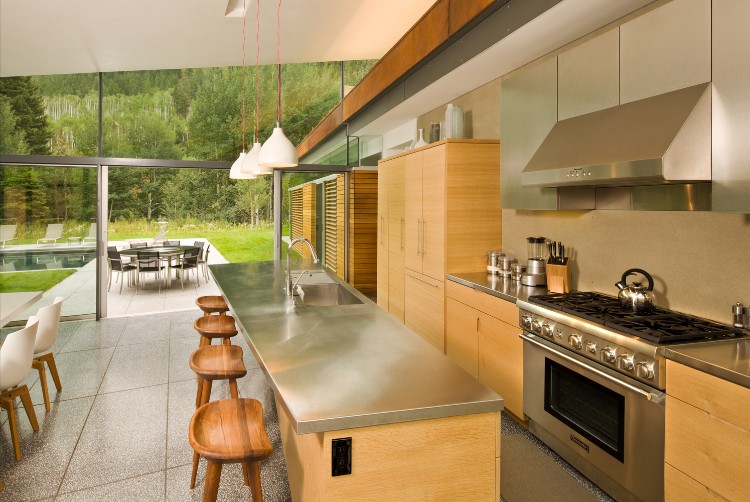 intérieur moderne cuisine en bois