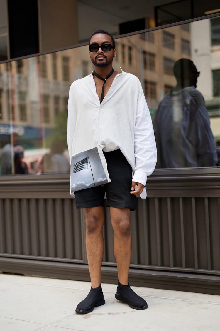 mode homme printemps ete 2018 chemise large blanche pantalon court noir