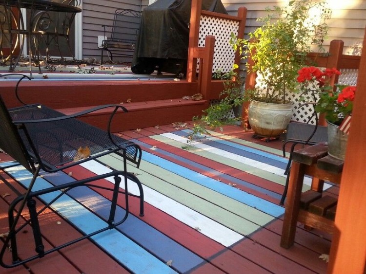 peinture terrasse bois comment réaliser un faux tapis