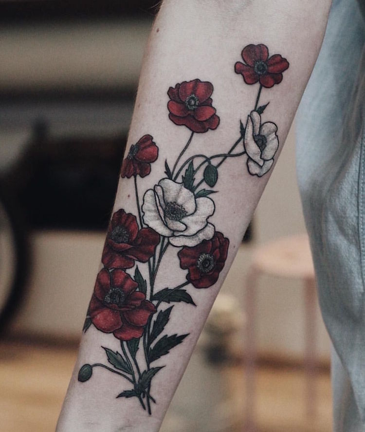 tatouage fleur coquelicots avant bras