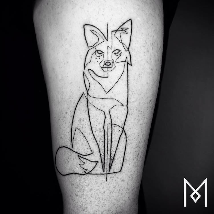 tatouage tendance en seule ligne continue - un renard stylisé