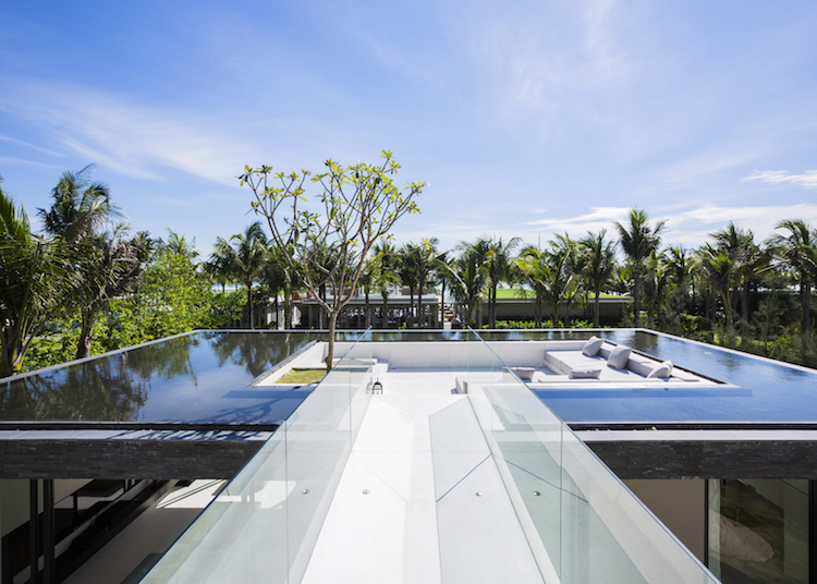 toit terrasse avec piscine maison d'architecte Naman Villa