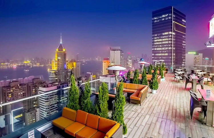 top bars et restos toit-terrasse dans le monde- Two Seventy Degrees Honkong