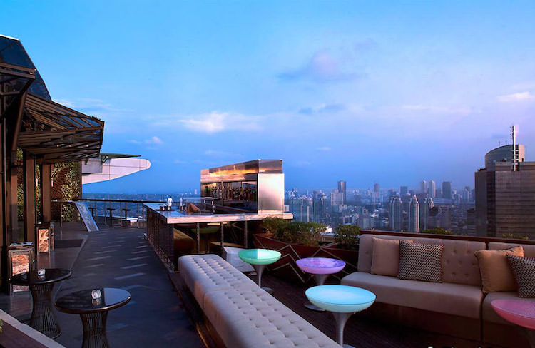 top bars toit terrasse modernes du monde entier - Cloud Lounge à Jakarta