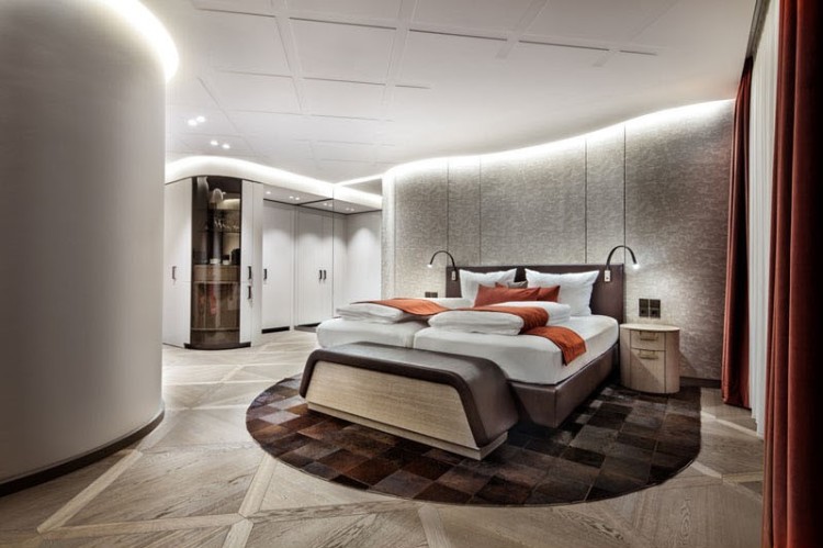 éclairage intégré design moderne chambre hôtel intérieur mix modernité tradition allemande