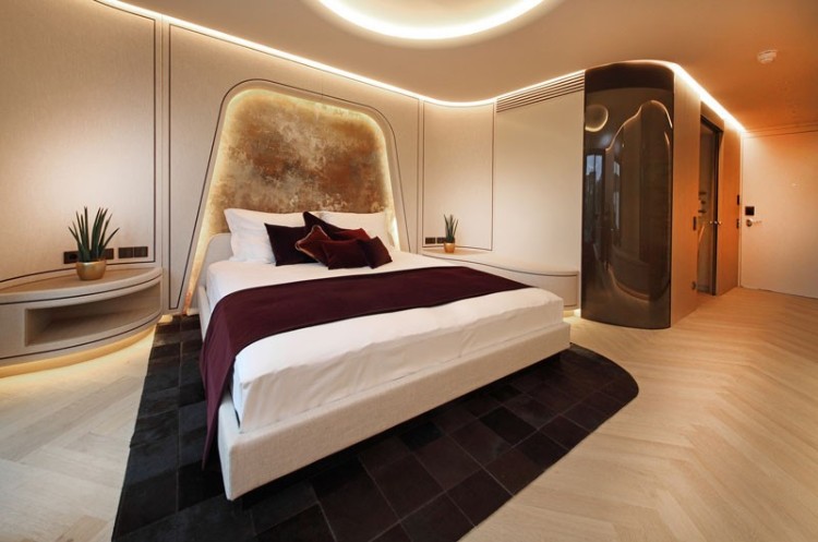 éclairage intégré indirecte LED chambre coucher hôtel design intérieur signé roomcode