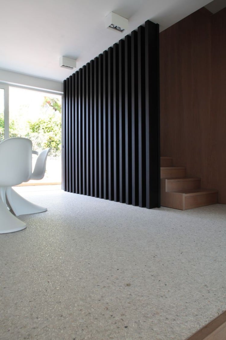 claustra escalier bois style minimaliste aménagement intérieur