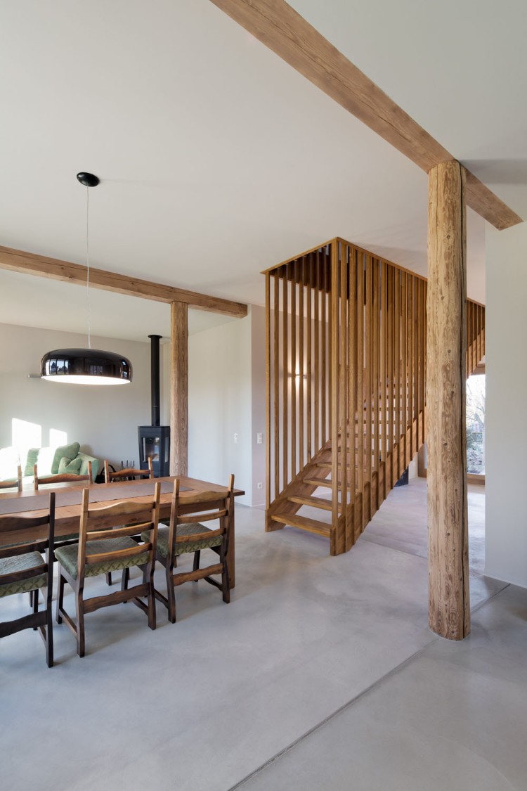 claustra escalier en bois super design conçu sur mesure assurant douce transition