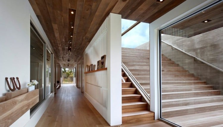 claustra escalier moderne en bois avec espace rangement modèle parfait intérieur ouvert tendance