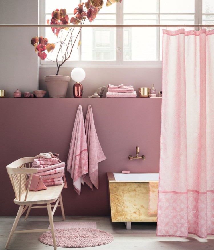 couleur tendance 2018 peinture idée déco salle bain peinte rose millennial