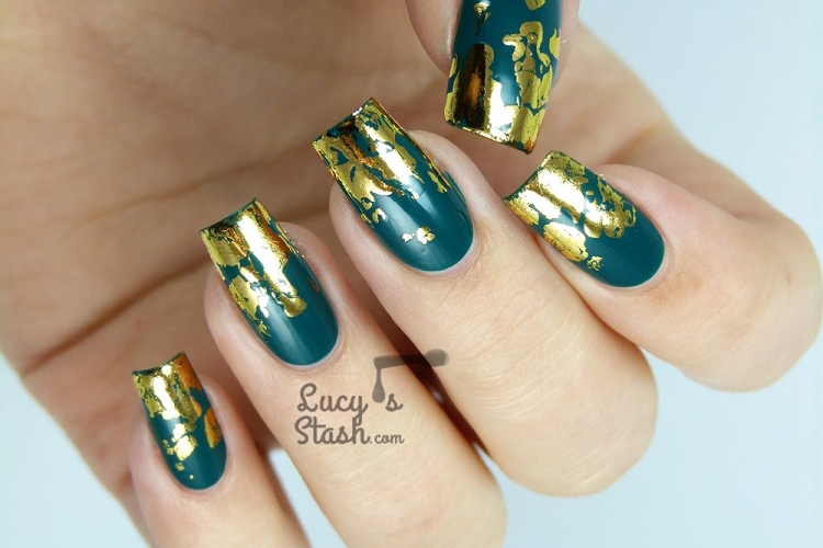 Déco ongle avec feuilles d'or : idées pour créer une manucure glamour