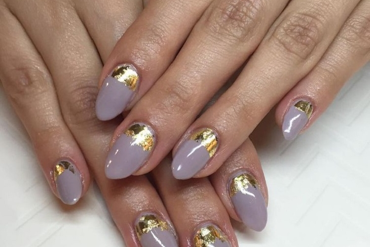 Déco ongle avec feuilles d'or : idées pour créer une manucure glamour