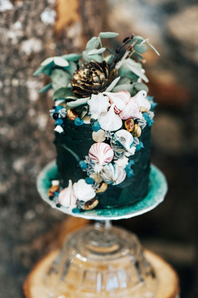 gâteau mariage original avec branches et meringues mariage boho