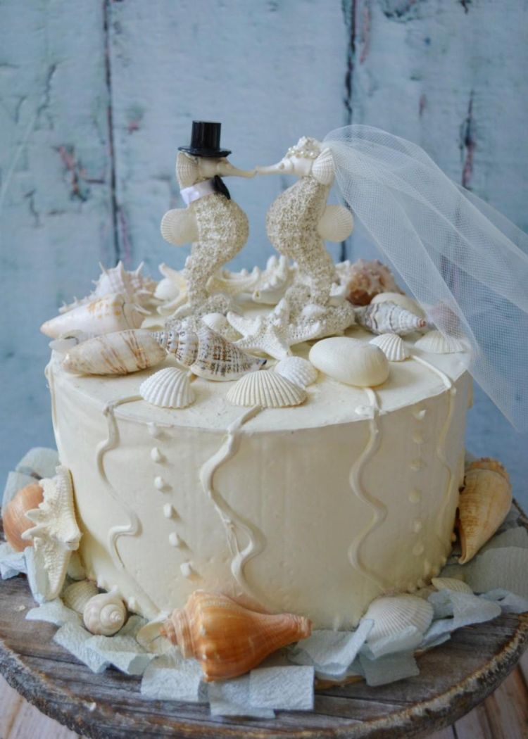 gâteau mariage original blanc hippocampes