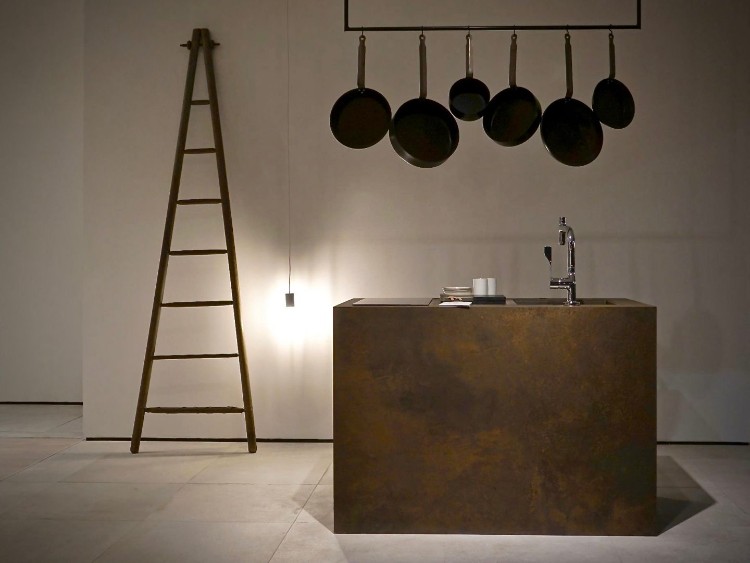 tendance cuisine 2018 en béton ciré modèle design appérçu salon annuel meuble Milan
