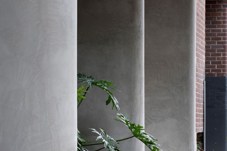 béton verdure briques Rosselli Architectes