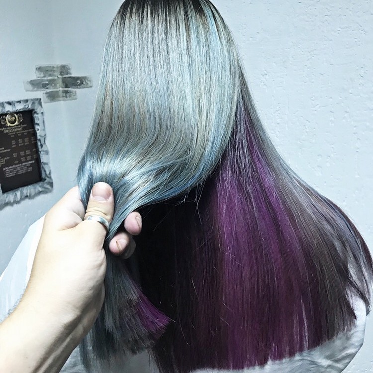 cheveux arc-en-ciel caché splendide violet et gris