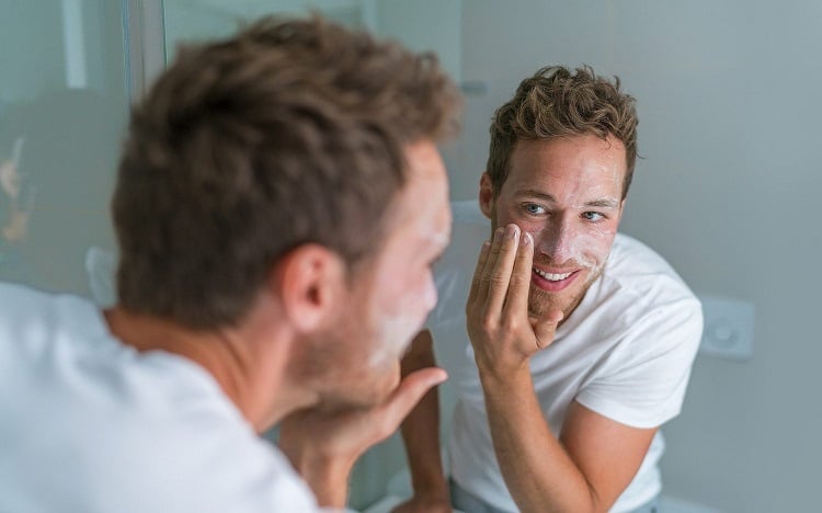 conseils soin visage homme astuces beauté comment exfolier peau faciale