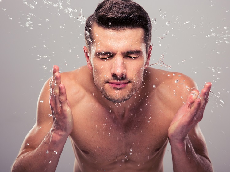 conseils soin visage homme nettoyer avant hydrater astuces remède peau naturels