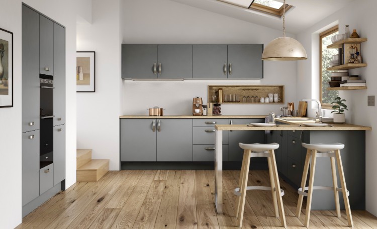 cuisine grise espace limité appartement intérieur optimisé