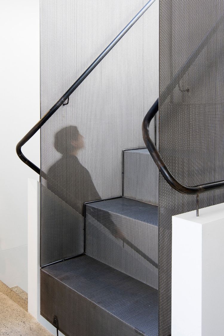 escalier intérieur gris Rosselli