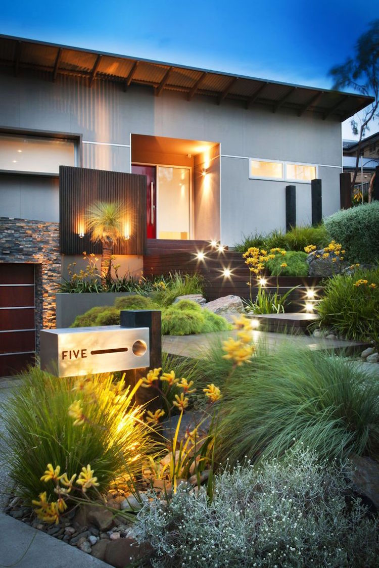 idee amenagement jardin devant maison graminees ornementales eclairage exterieur
