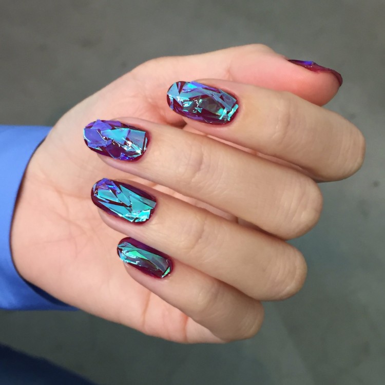ongles design effet miroir foil nail art