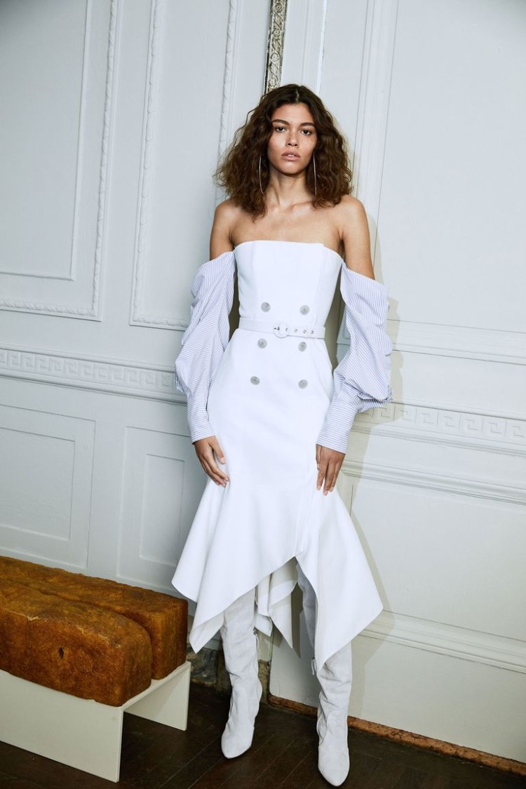 tenue mi-saison 2018 tout blanc looks chics piochés défilés maison couture