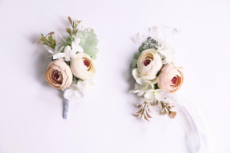 Boutonnière invité mariage - des projets de bricolage fleuris