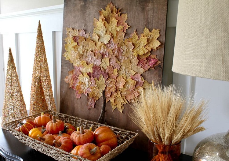 bricolage d'automne avec des feuilles d'arbre déco murale super créative