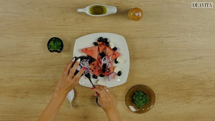 comment préparer une salade minceur à la pastèque