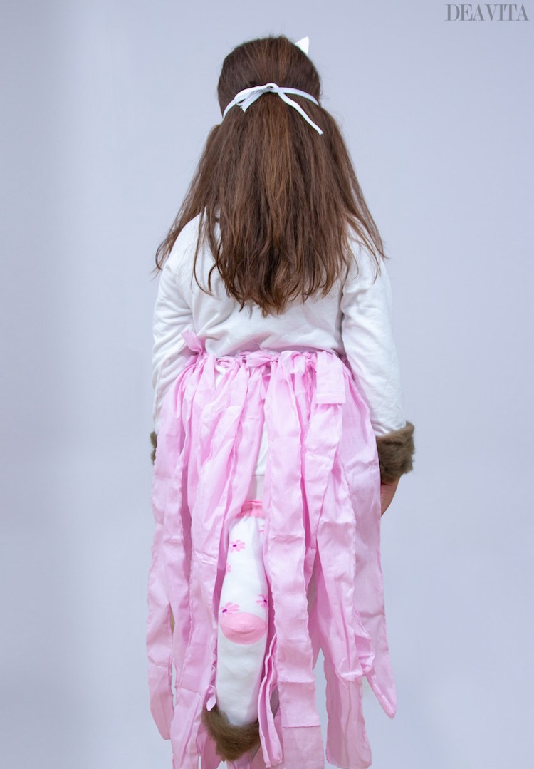 costume de chat pour fille jupe bandes roses queue chaussette