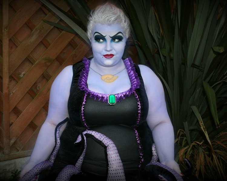 déguisement XXL costume Ursula personnages Disney
