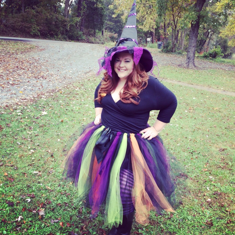 déguisement XXL femme costume coloré de sorcière