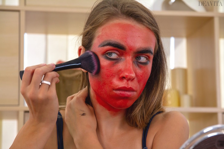 maquillage de diablesse tutoriel photos peinture visage rouge