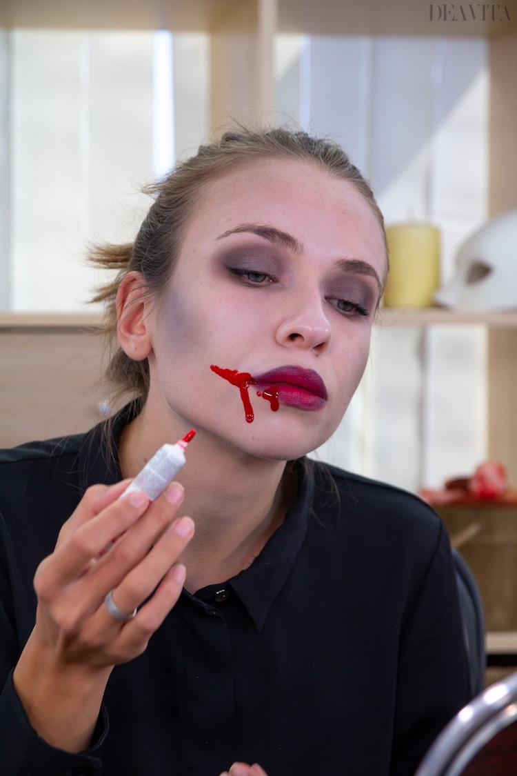 maquillage de vampire femme faux sang